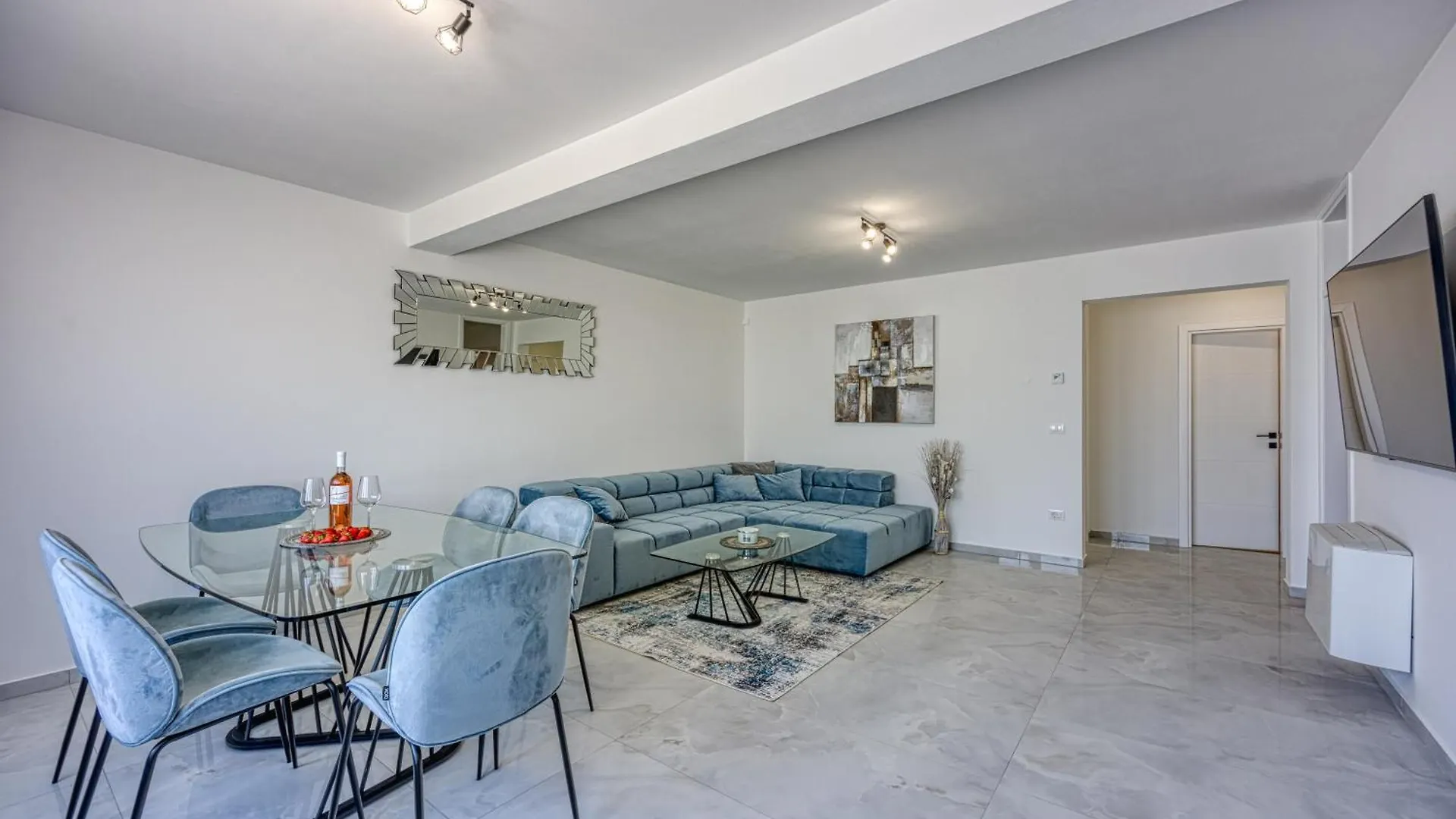 Apartment Luana With Private Pool 波雷奇